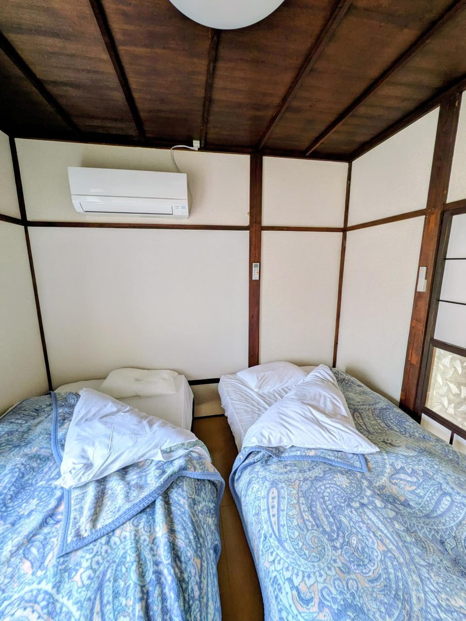 かさまの宿舎おきつねわんにゃん Apartment in Japan