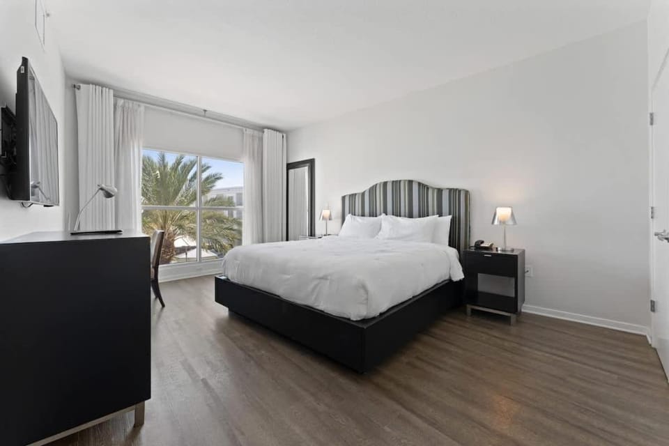 2BR Pool View Suite Near Walt Disney World Resort Apartment in Celebration