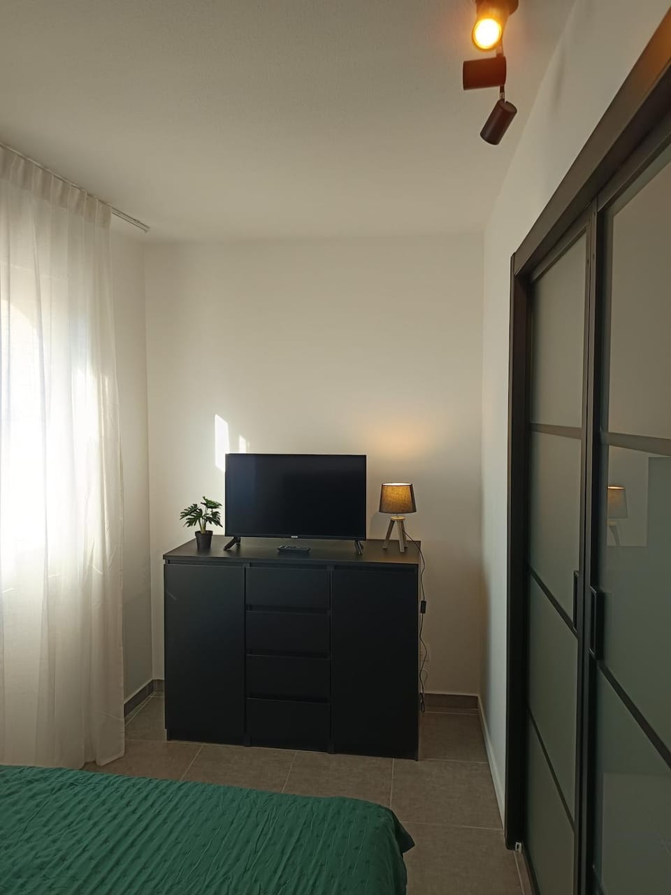 Renovated apartment exceptional price LDLC Arena Groupama Stadium Apartment in Vaulx-en-Velin