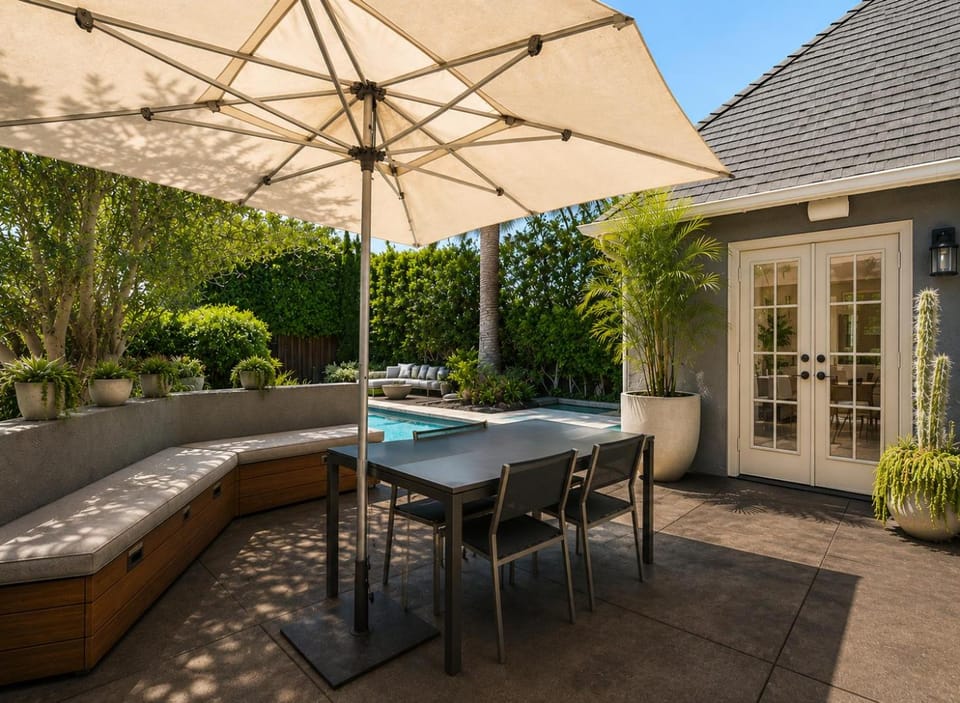 Patio, Garden, Dining area