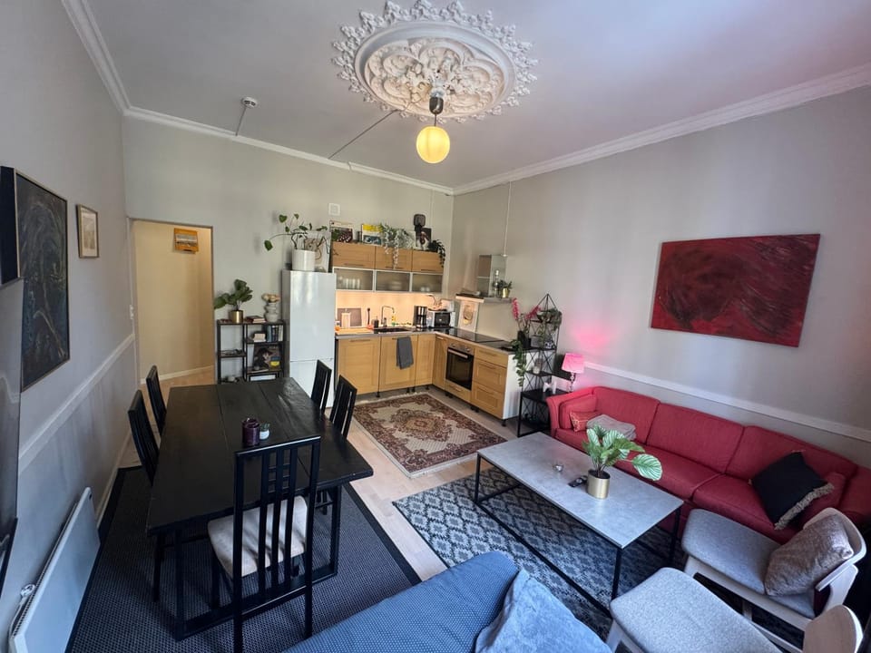 Kitchen or kitchenette, Dining area, kitchen