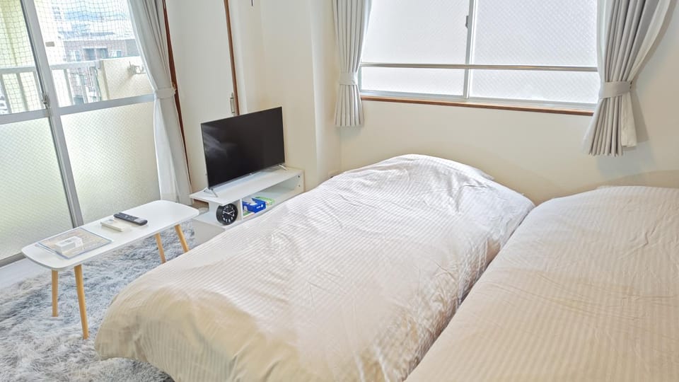 Bed, TV and multimedia