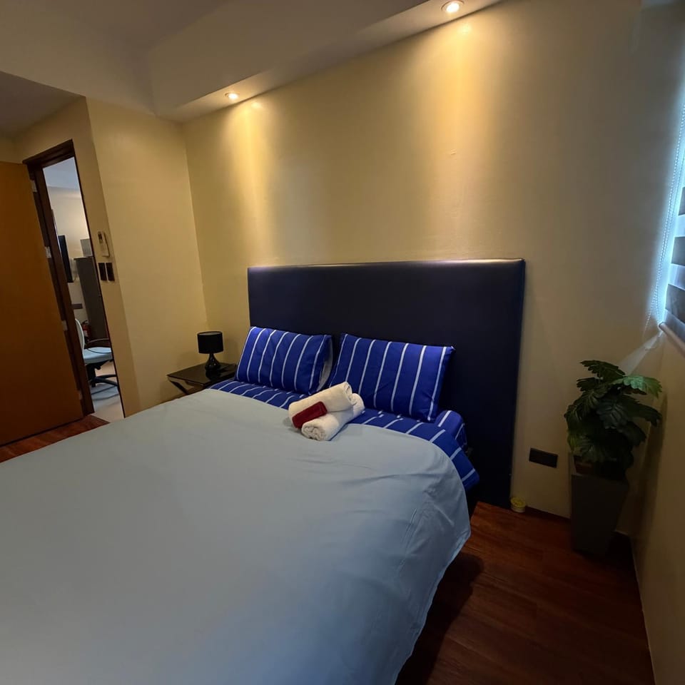 R2 condotel 2BR Santorini tower Hotel in Antipolo