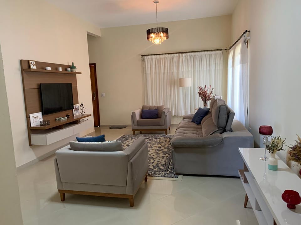 Communal lounge/ TV room, TV and multimedia, Living room