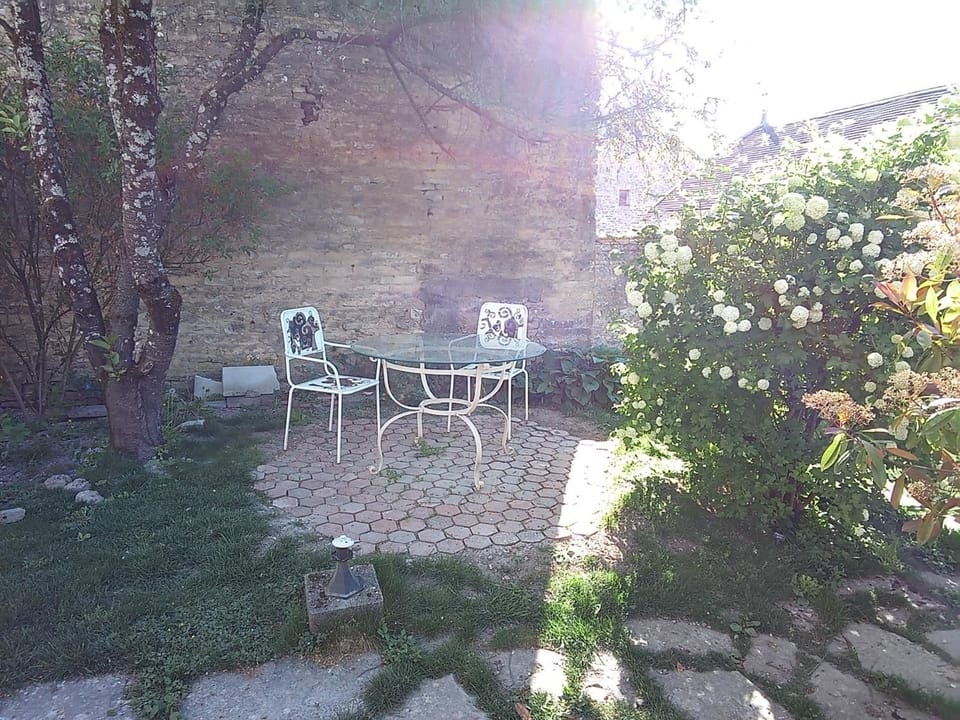 Garden, Dining area