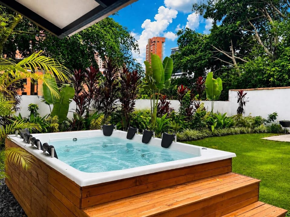 La Toscana del Poblado Villa in Medellin