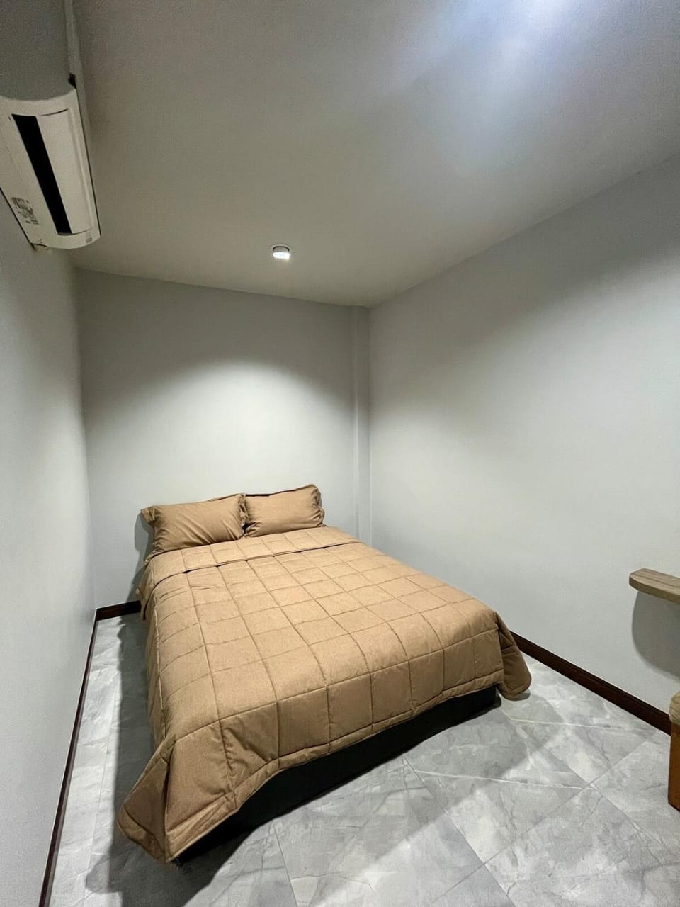 Kewalin House Apartment in Thailand