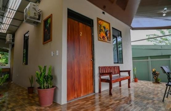 Cabinas Los Colibris Cabin in Alajuela Province