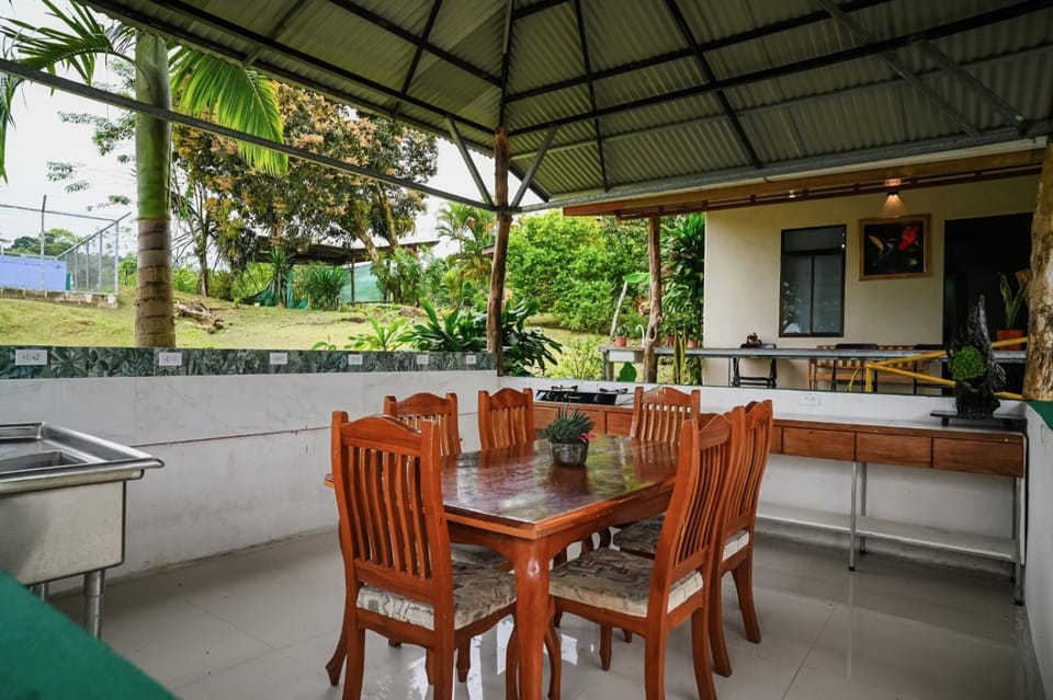 Balcony/Terrace, Dining area, Garden view