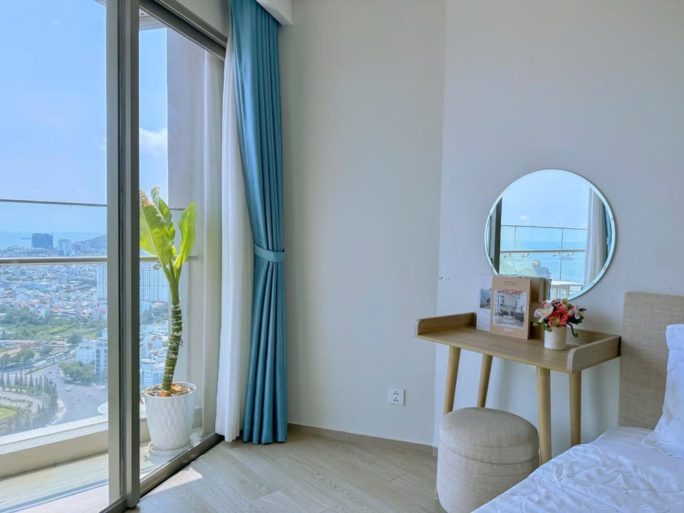 Bed, View (from property/room), Bedroom