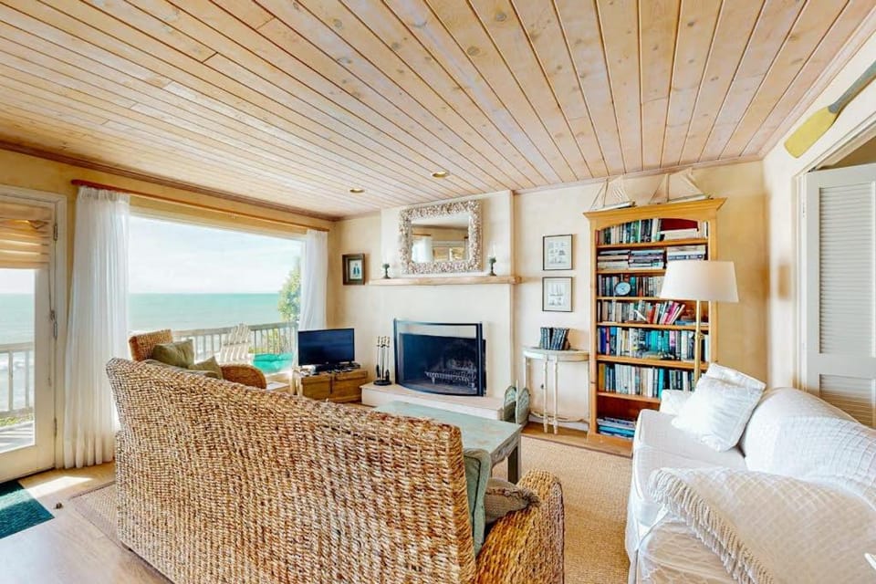 Oceanfront Delight House in Cayucos
