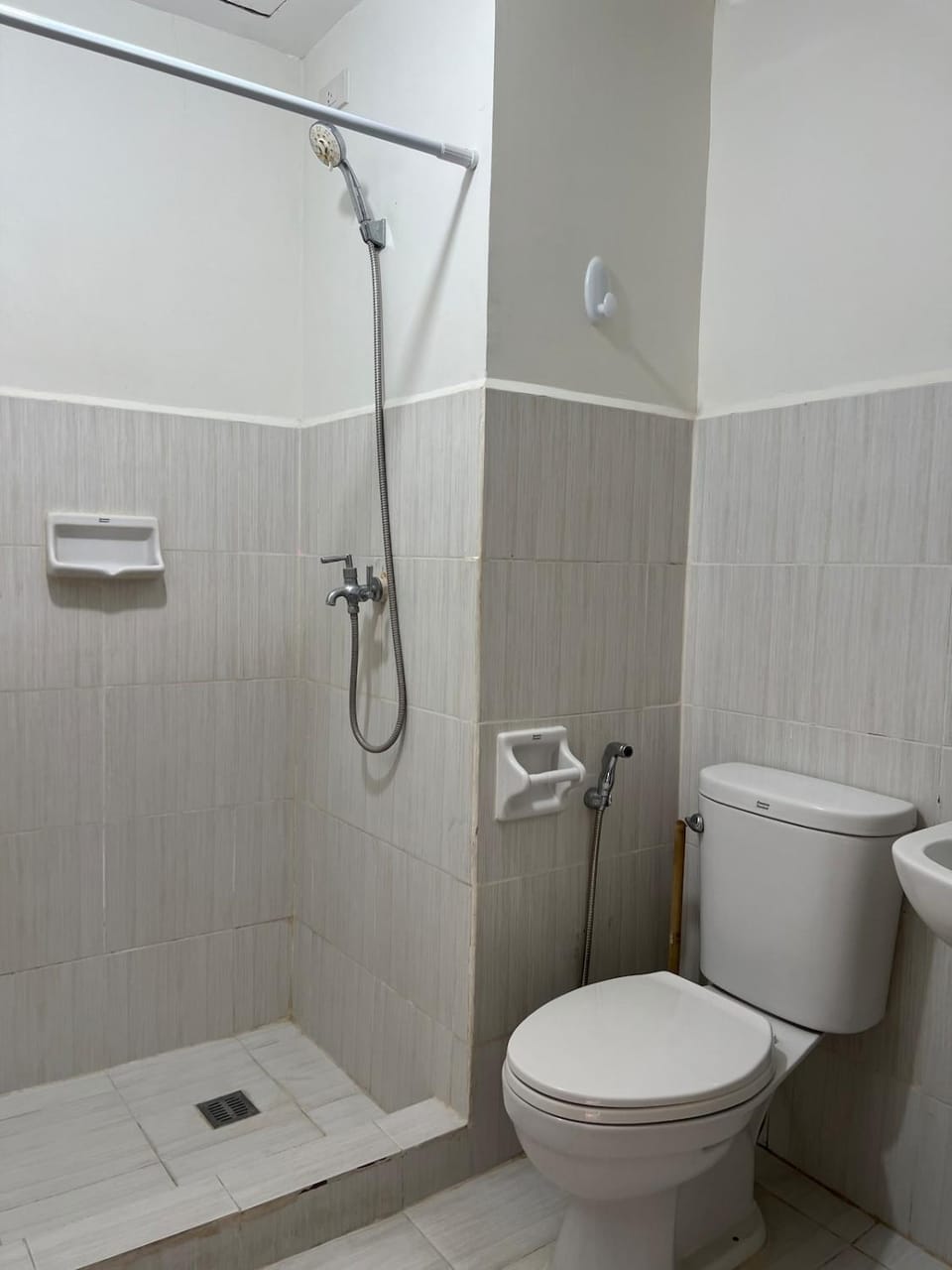Alba 1BR for 8 Mesaverte Near SM Ayala Gaisano Apartment in Cagayan de Oro