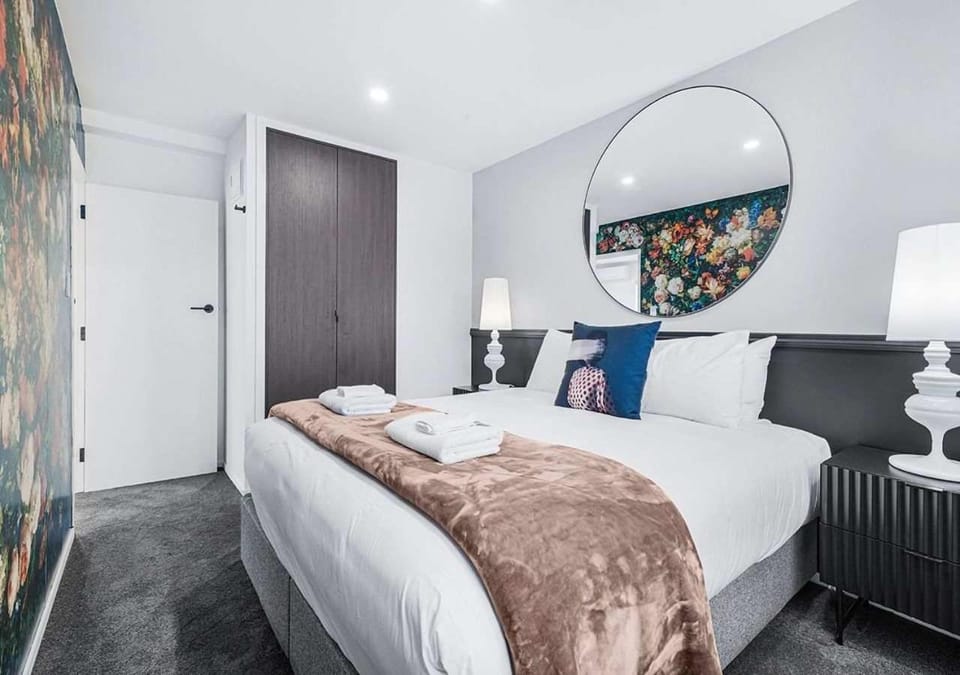 Winifreds Apartments - By Superior Stays Apartment in Hamilton