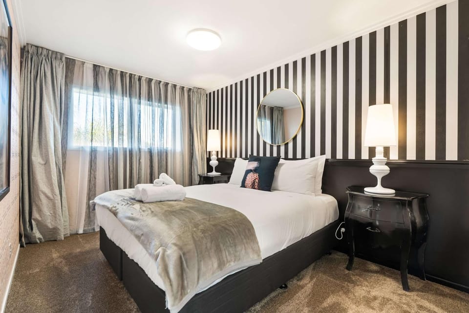 Winifreds Apartments - By Superior Stays Apartment in Hamilton