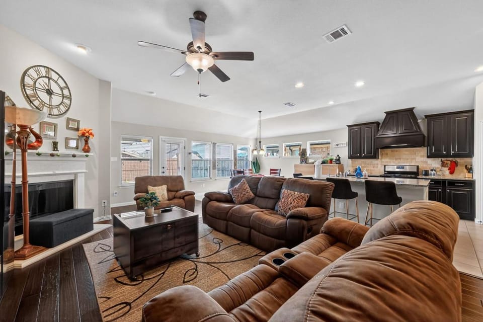 World Cup Ready Home Near Frisco & Dallas House in Little Elm