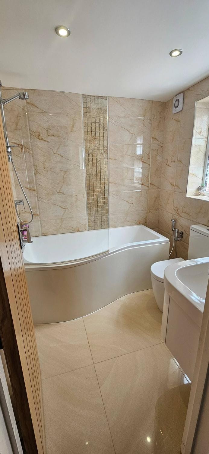 Bathroom, Bath