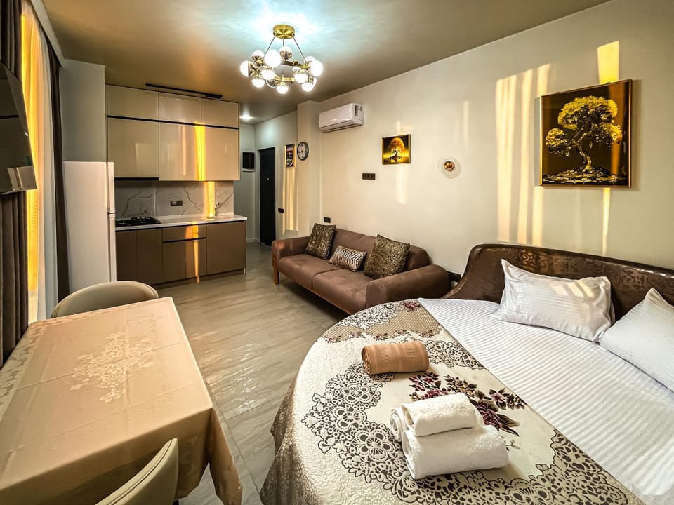 Bed, Living room, Photo of the whole room, Bedroom