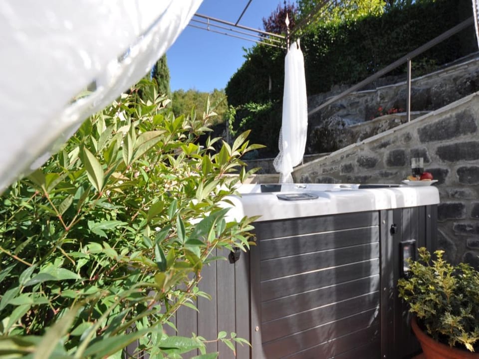 Garden, Area and facilities