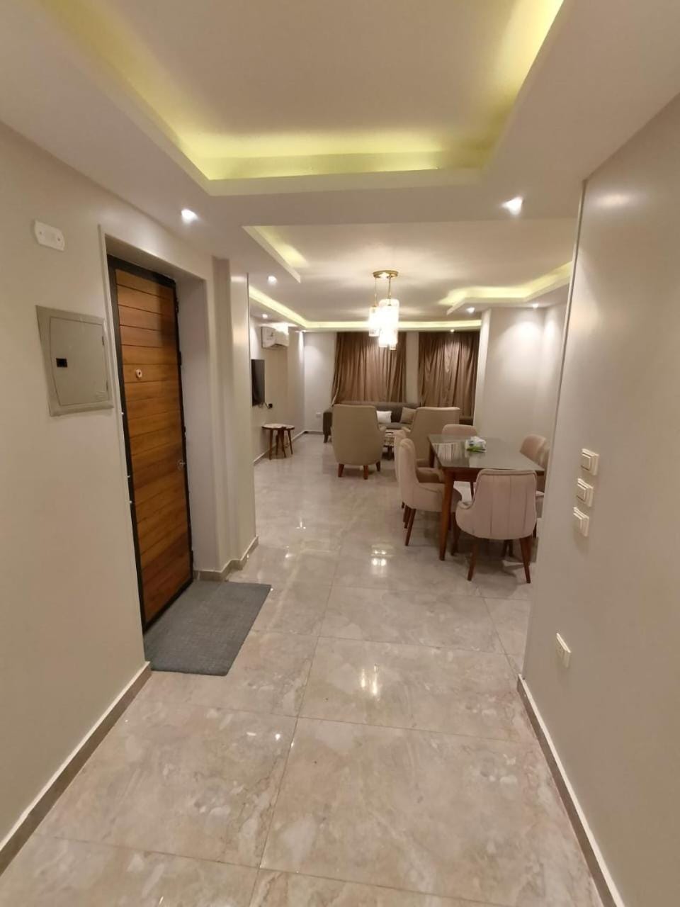 Seating area, Dining area