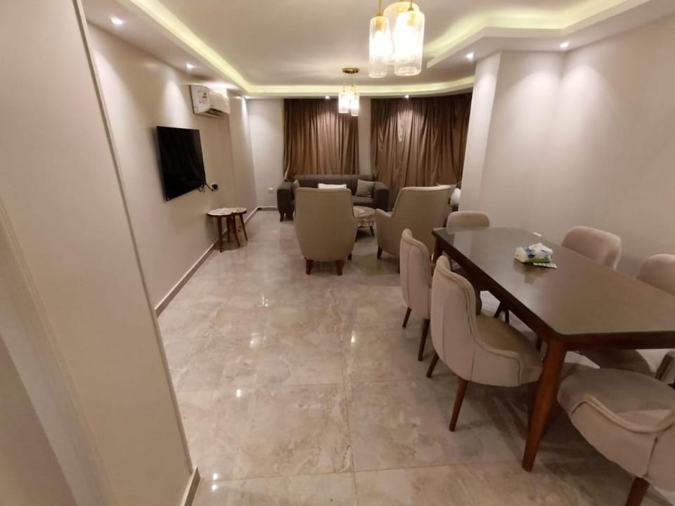 Communal lounge/ TV room, Dining area