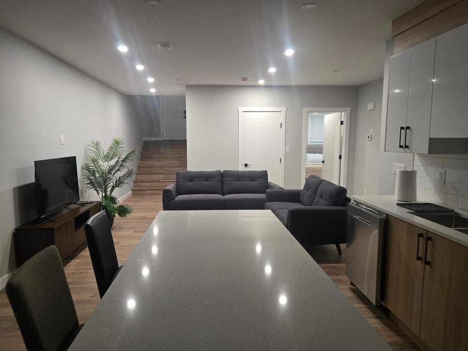 Newly built Royal Suite Apartment in Regina