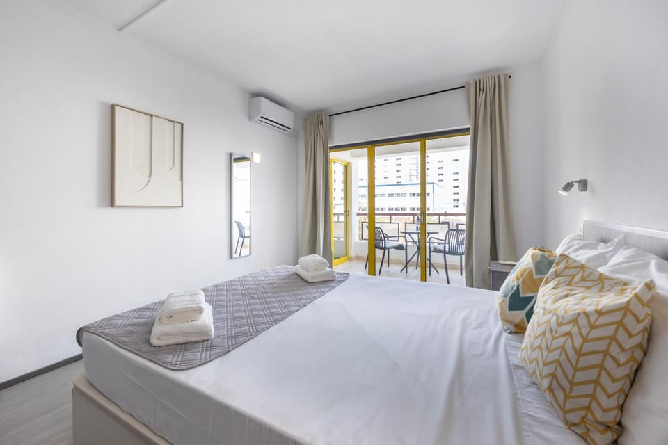 Amazing T1 com piscina CPR Apartment in Portimao