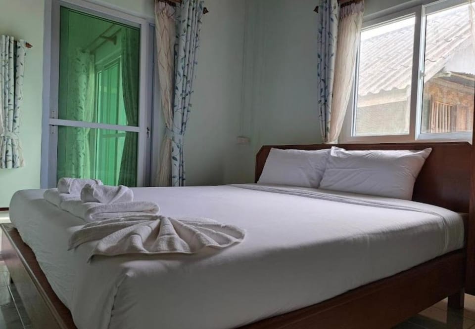 Baan Ton Pai Bed and Breakfast in Phang-nga Changwat