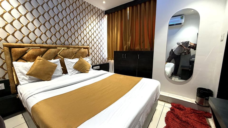 Hotel prime View Hotel in Ahmedabad