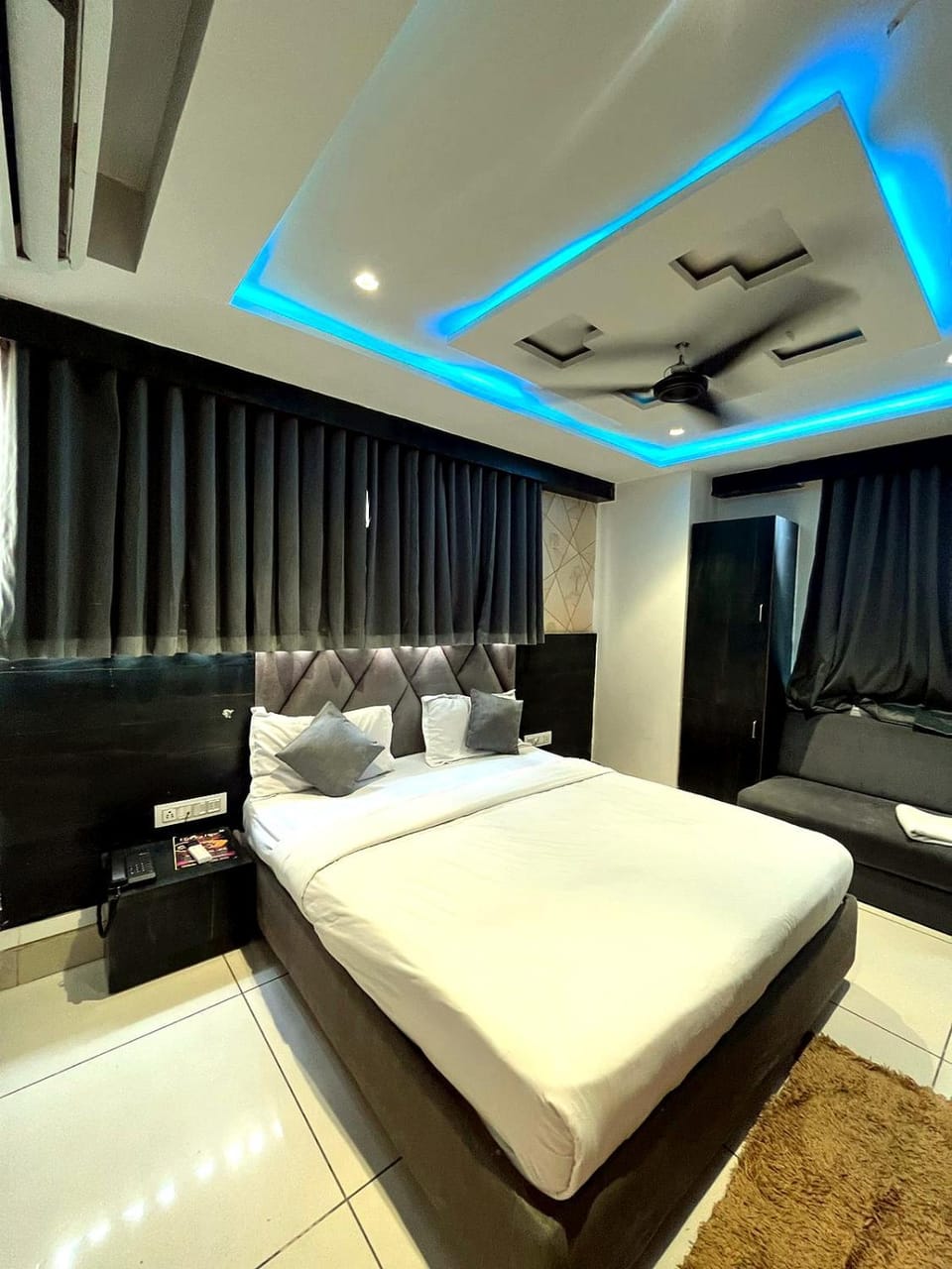 Hotel prime View Hotel in Ahmedabad