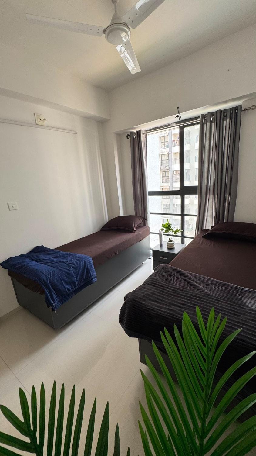 Modern 3BHK Retreat With Ample Space & Comfort Apartment in Ahmedabad