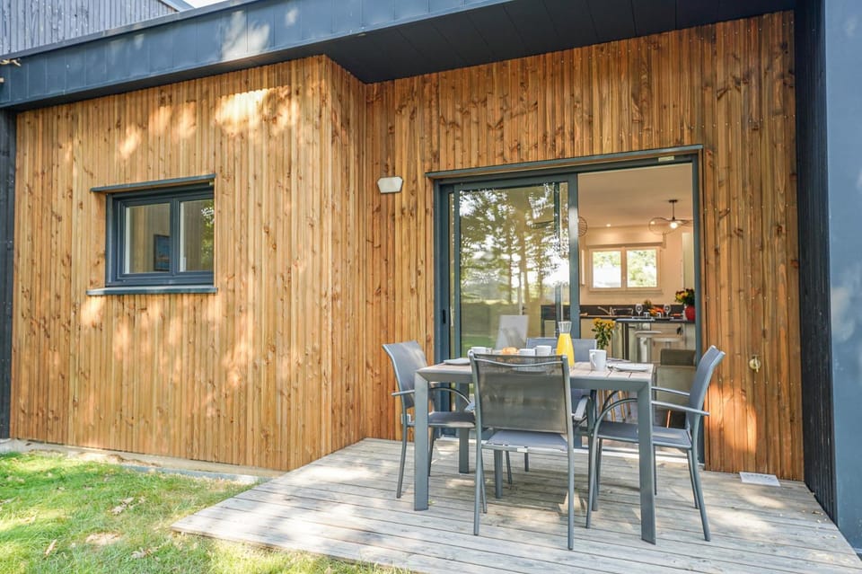 Cottage N°12, piscine commune, 1 chambre House in Pays de la Loire