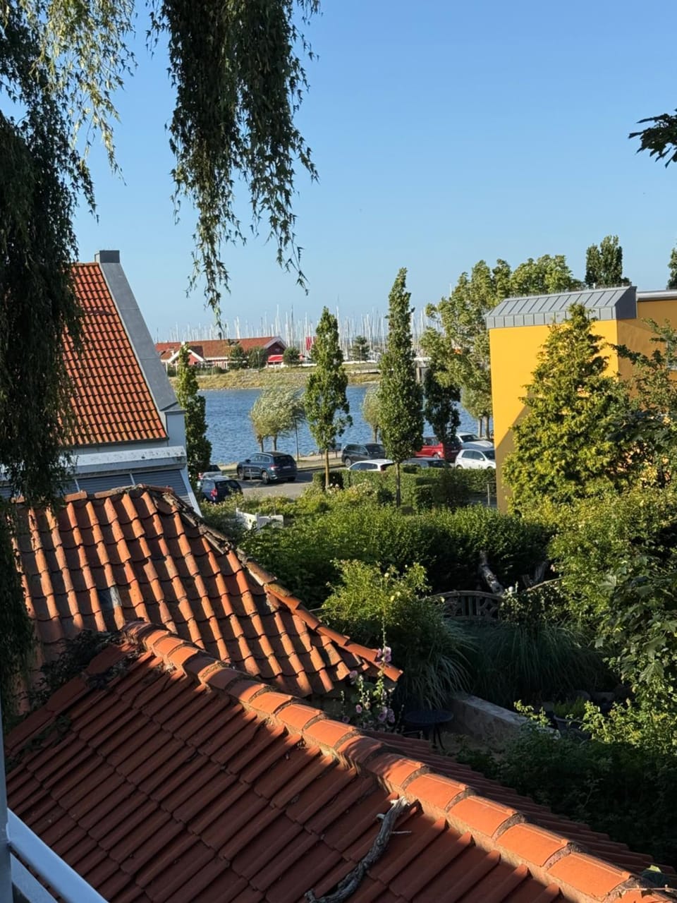 Property building, Natural landscape, Garden view, Lake view