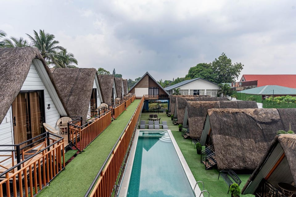 Pool view, Swimming pool