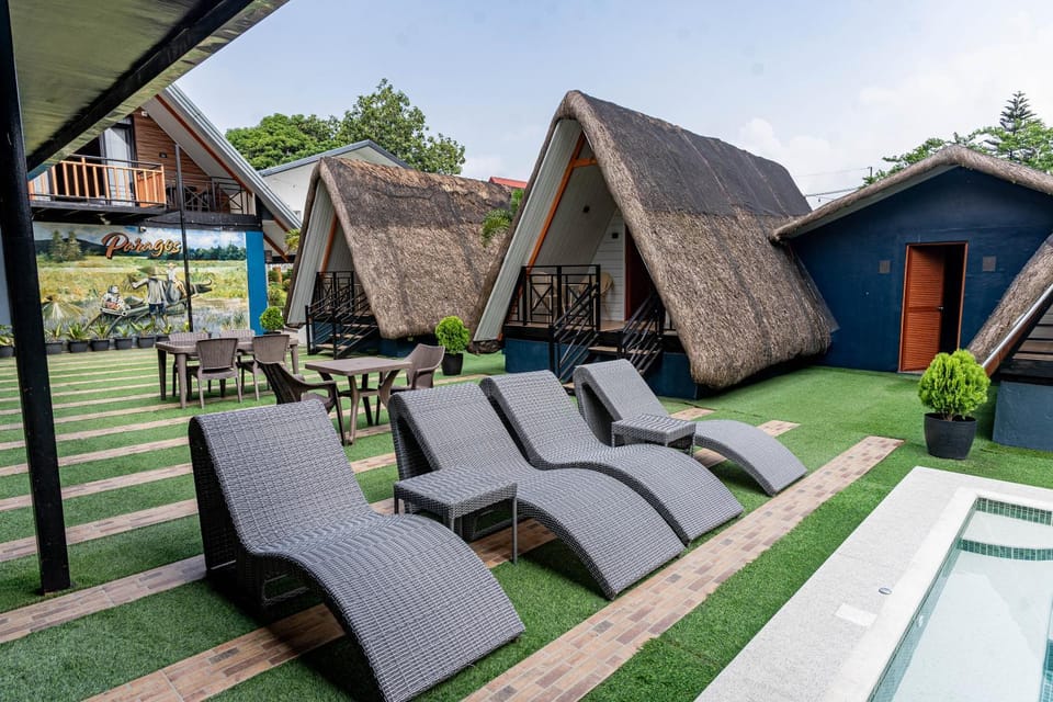 Seating area, Swimming pool