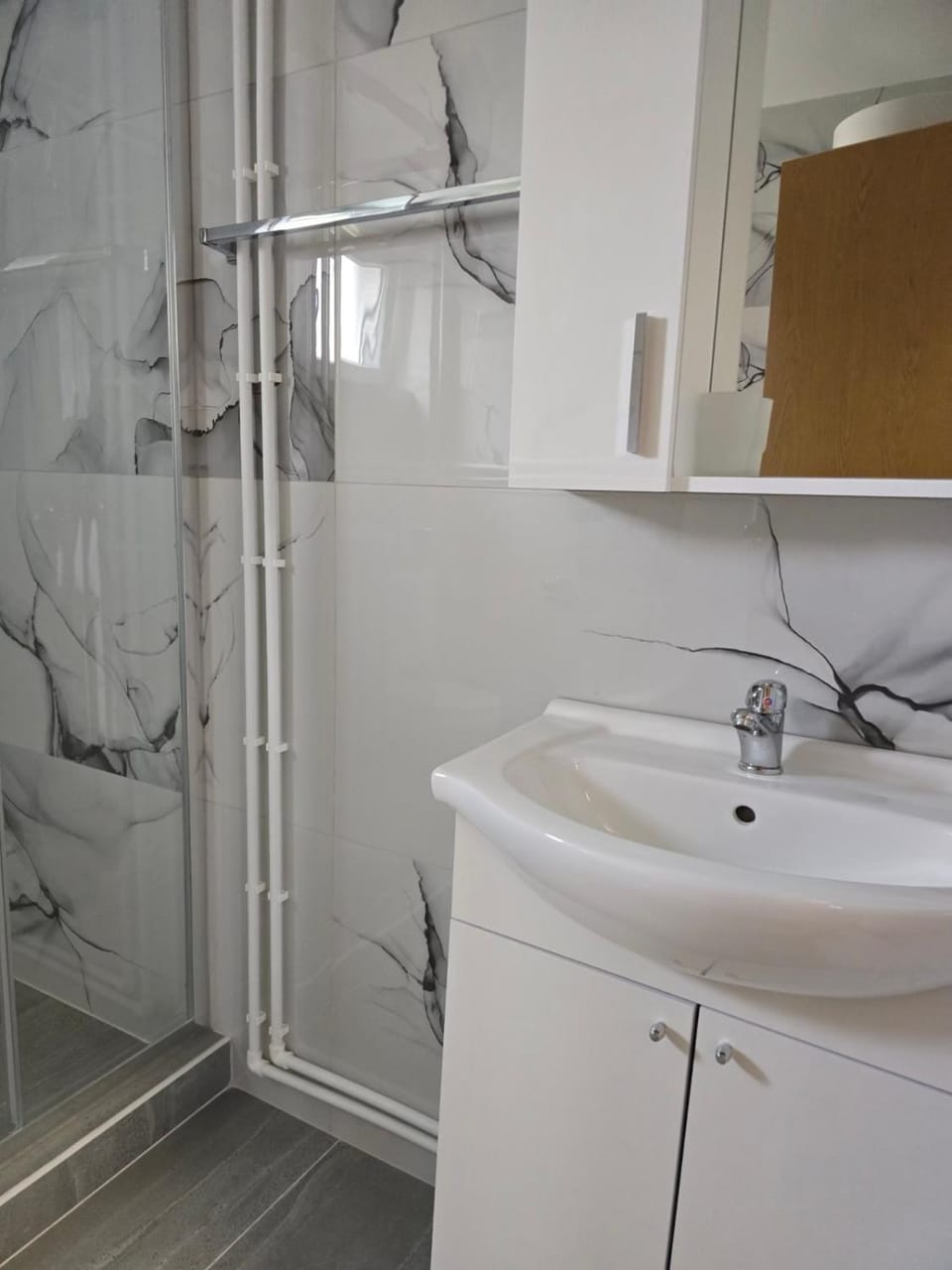 Shower, Bathroom