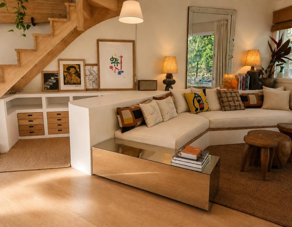 Living room, Seating area