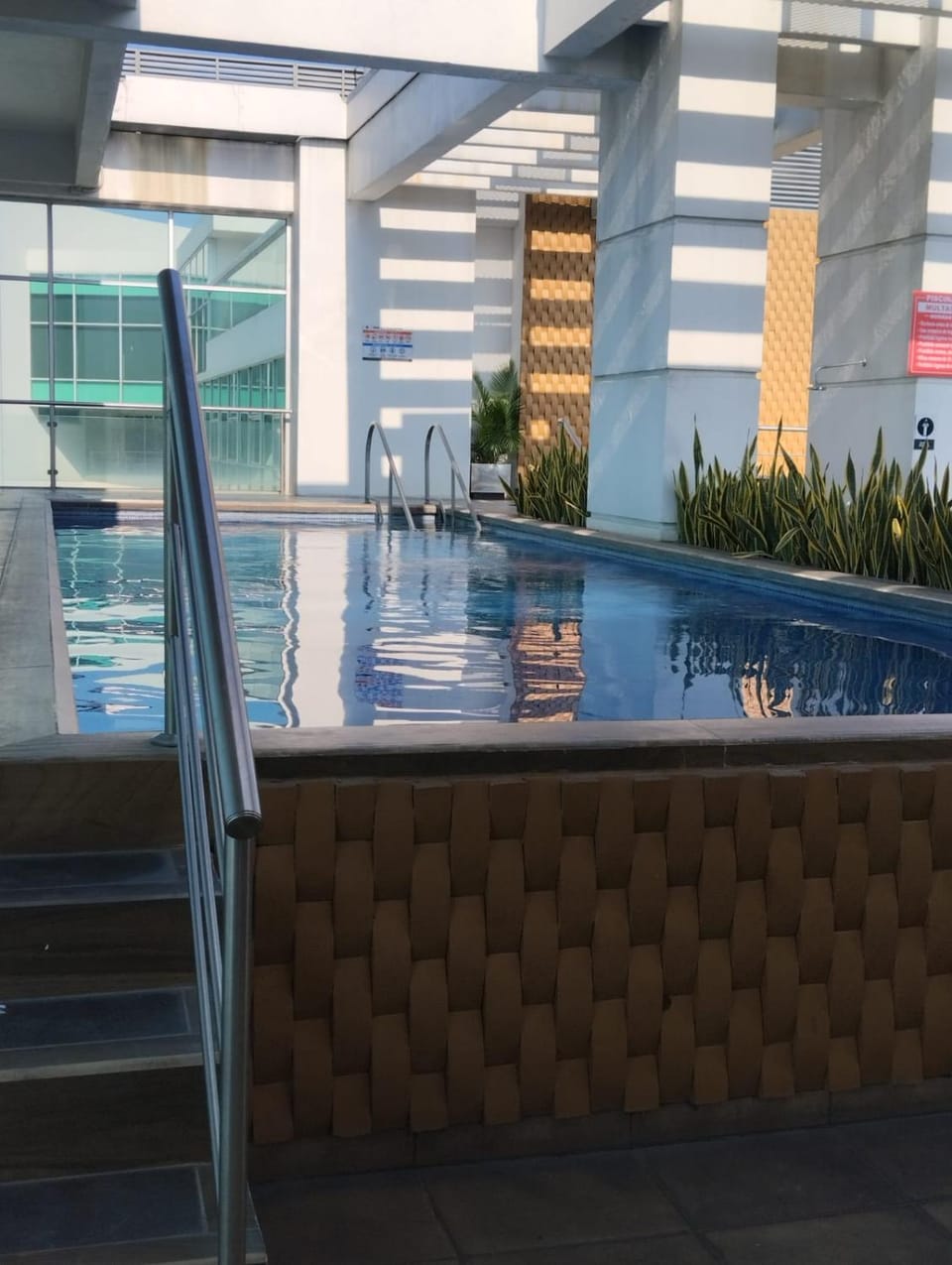 Pool view, Swimming pool