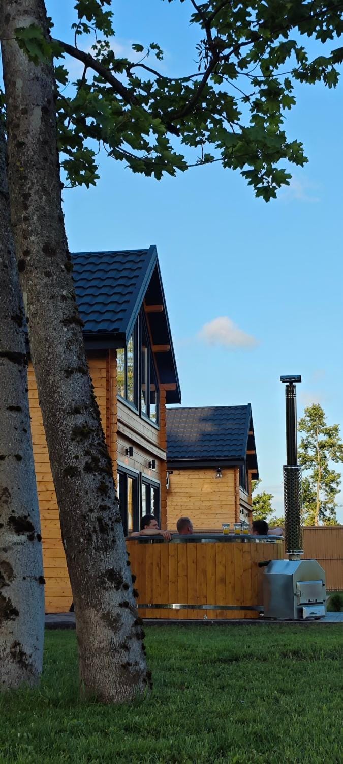 Mazurska Puszcza domek pod klonem z balią ogrodową House in Poland