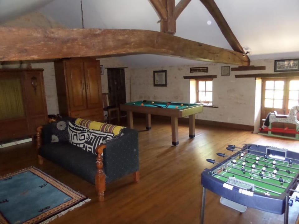 Communal lounge/ TV room, Billiard, Darts, Game Room, Evening entertainment
