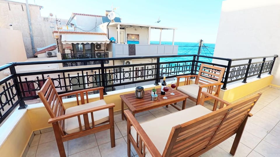Day, View (from property/room), Balcony/Terrace, Seating area, Sea view