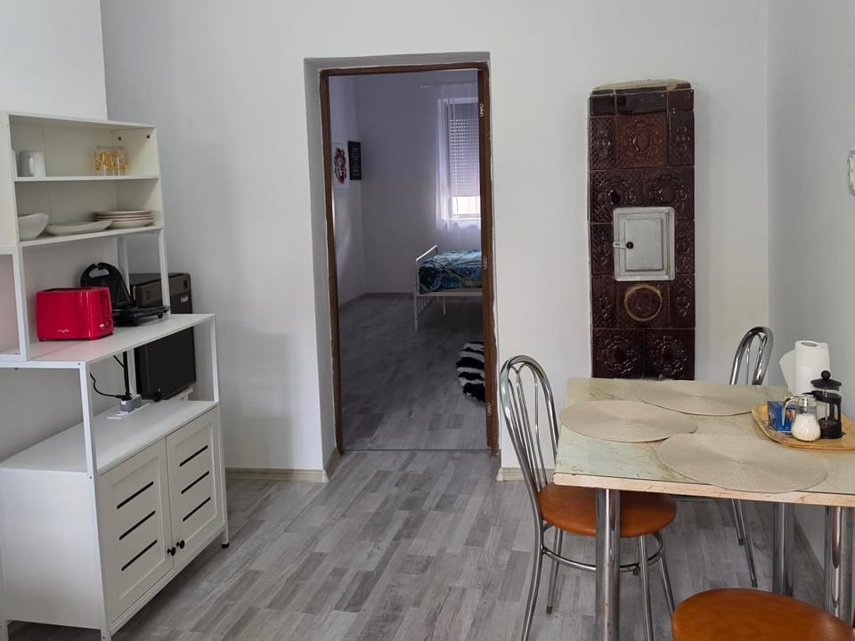 TTJ Guest House Apartment in Romania