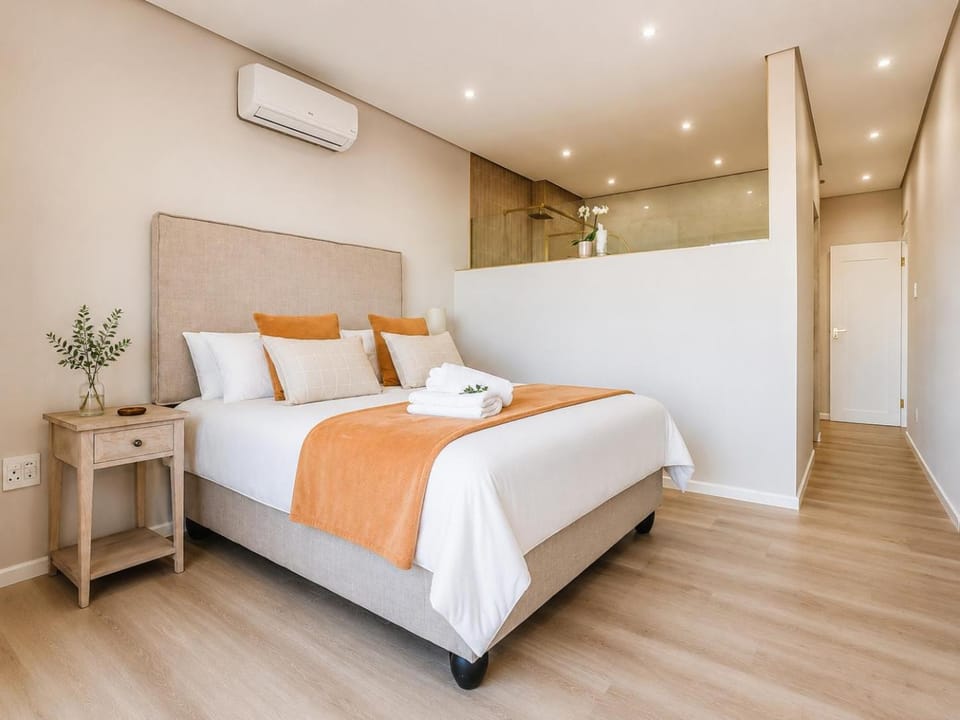 Bedroom, air conditioner