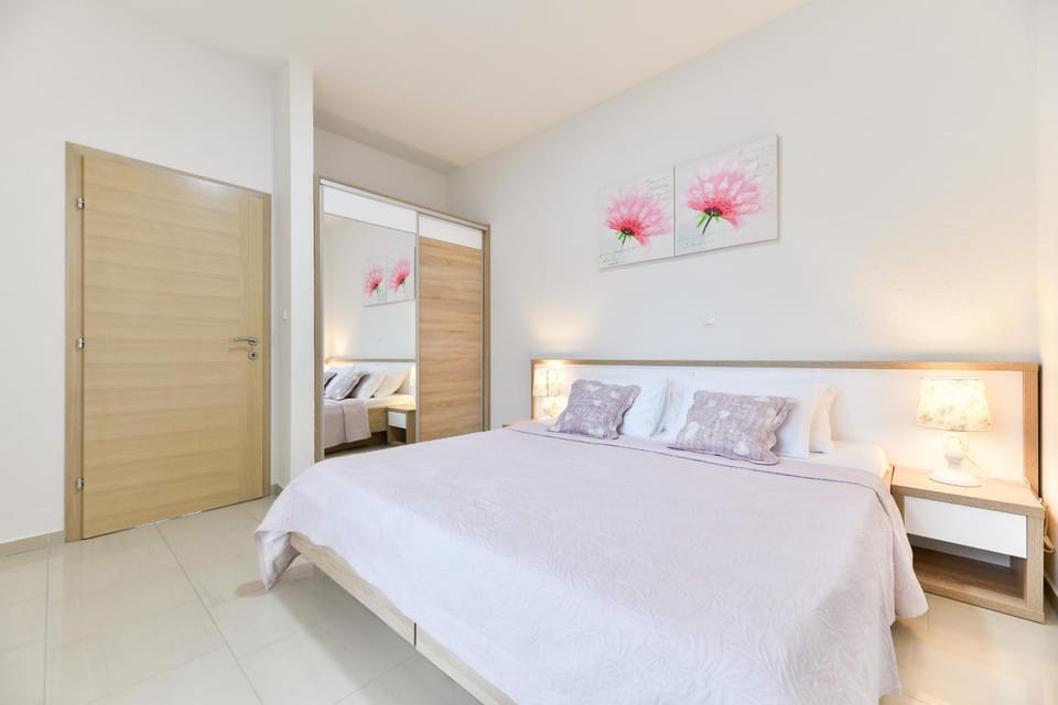 Apartments Diora Apartment in Seline