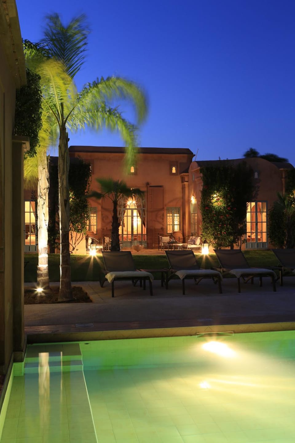 Facade/entrance, Swimming pool, Swimming pool