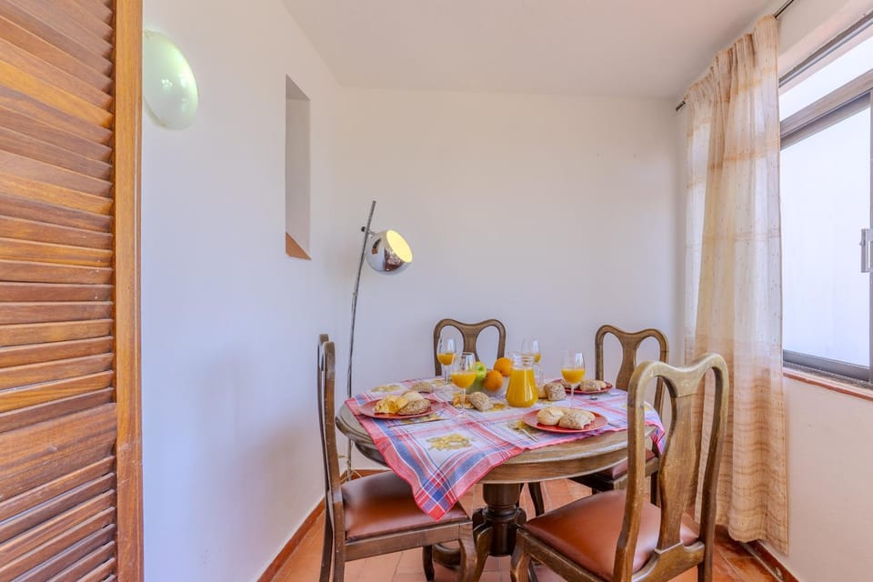#417 Sunny 2BR Retreat Open Views Pateo House in Guia