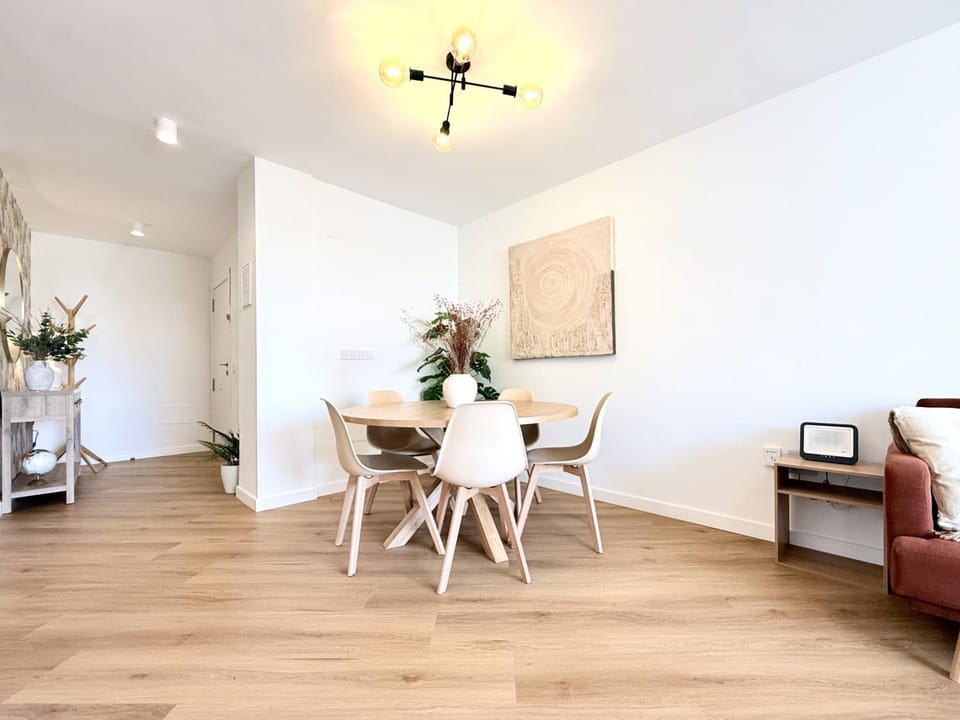 MalagadeVacaciones - Coral Beach Apartment in Malaga