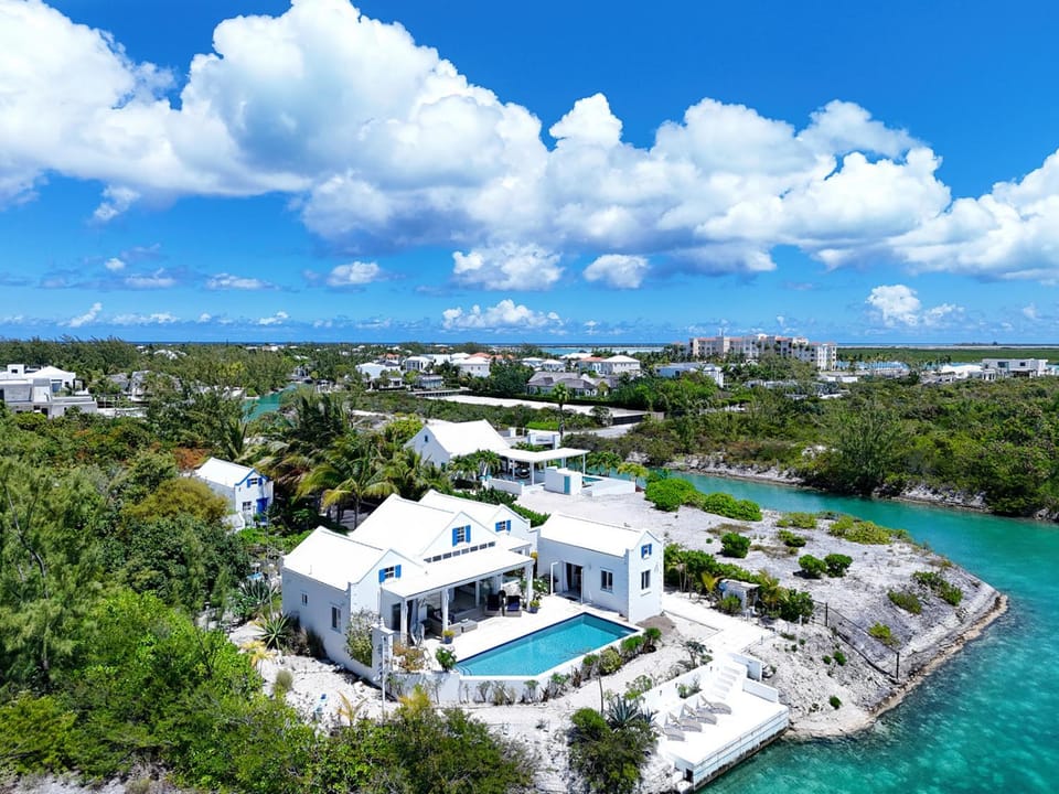 Bellagio Blu Villa Turks and Caicos Villa in Turks and Caicos Islands