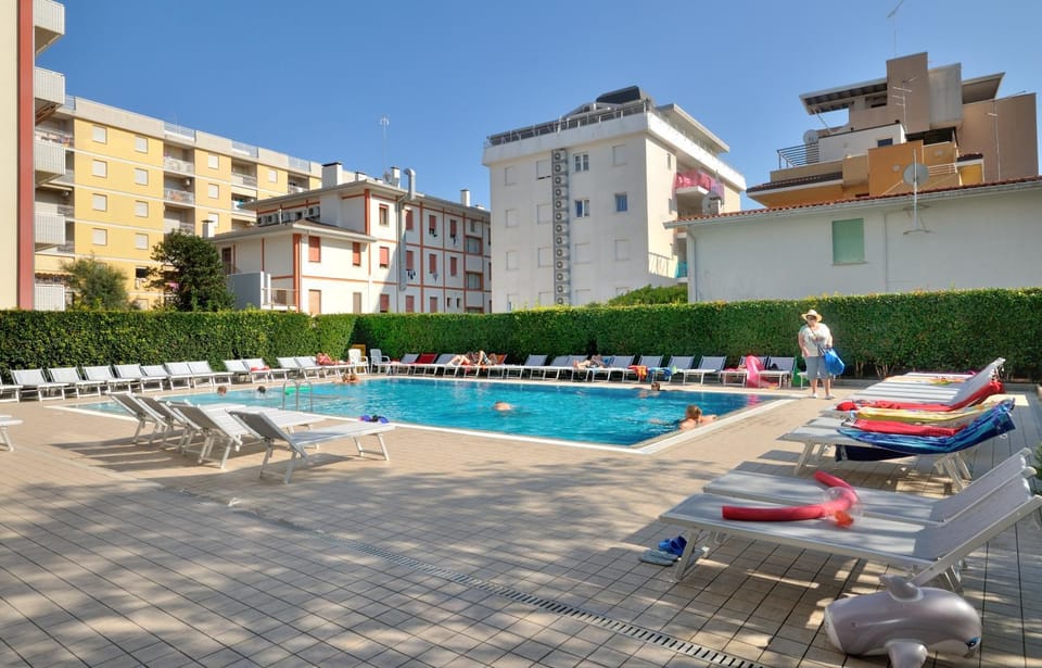Facade/entrance, Swimming pool