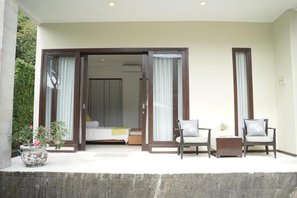 Day, Balcony/Terrace, Seating area