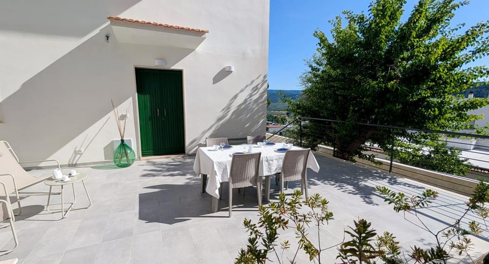 Patio, Seating area